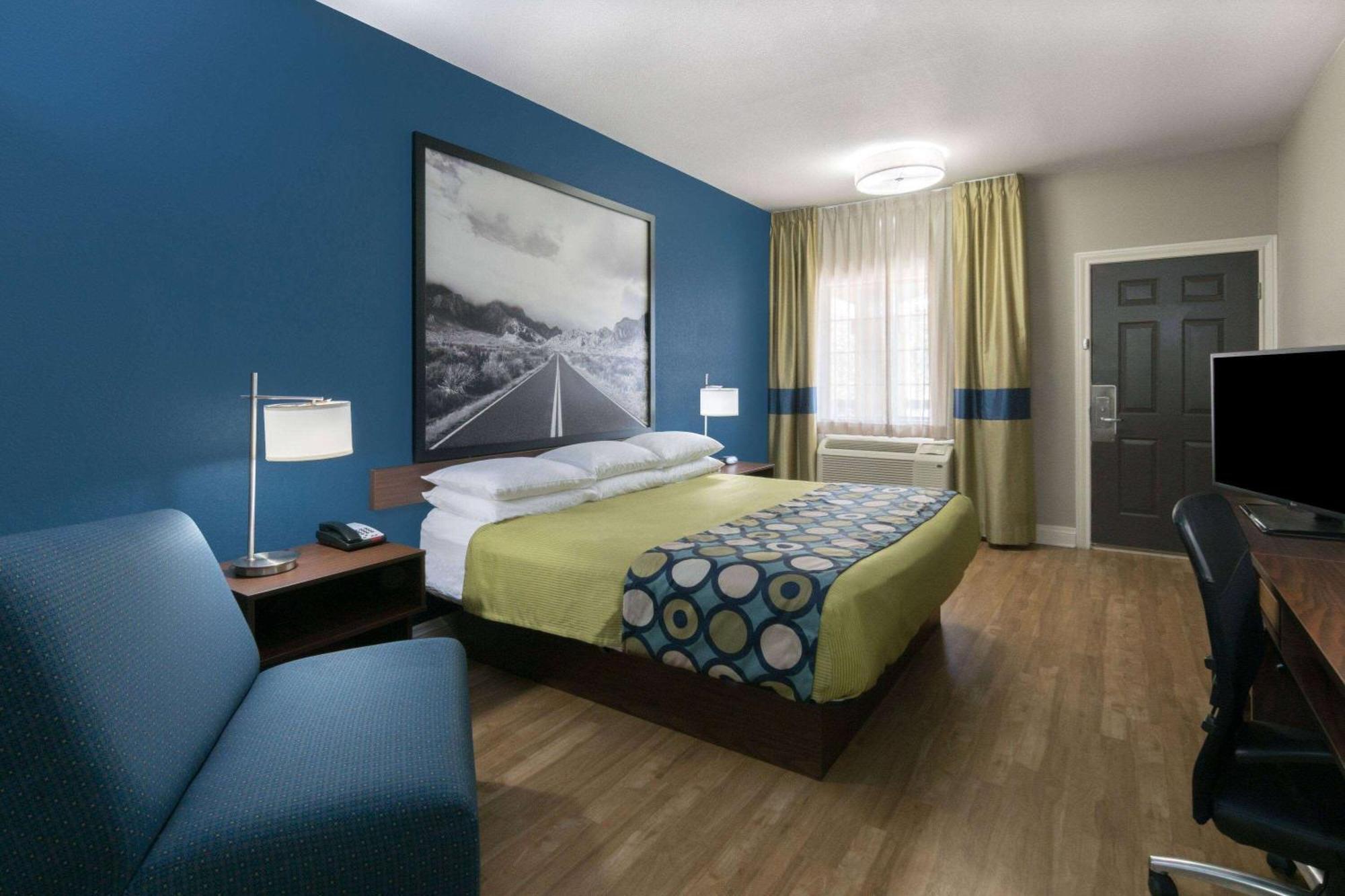 Super 8 By Wyndham San Antonio Near Fort Sam Houston Luaran gambar