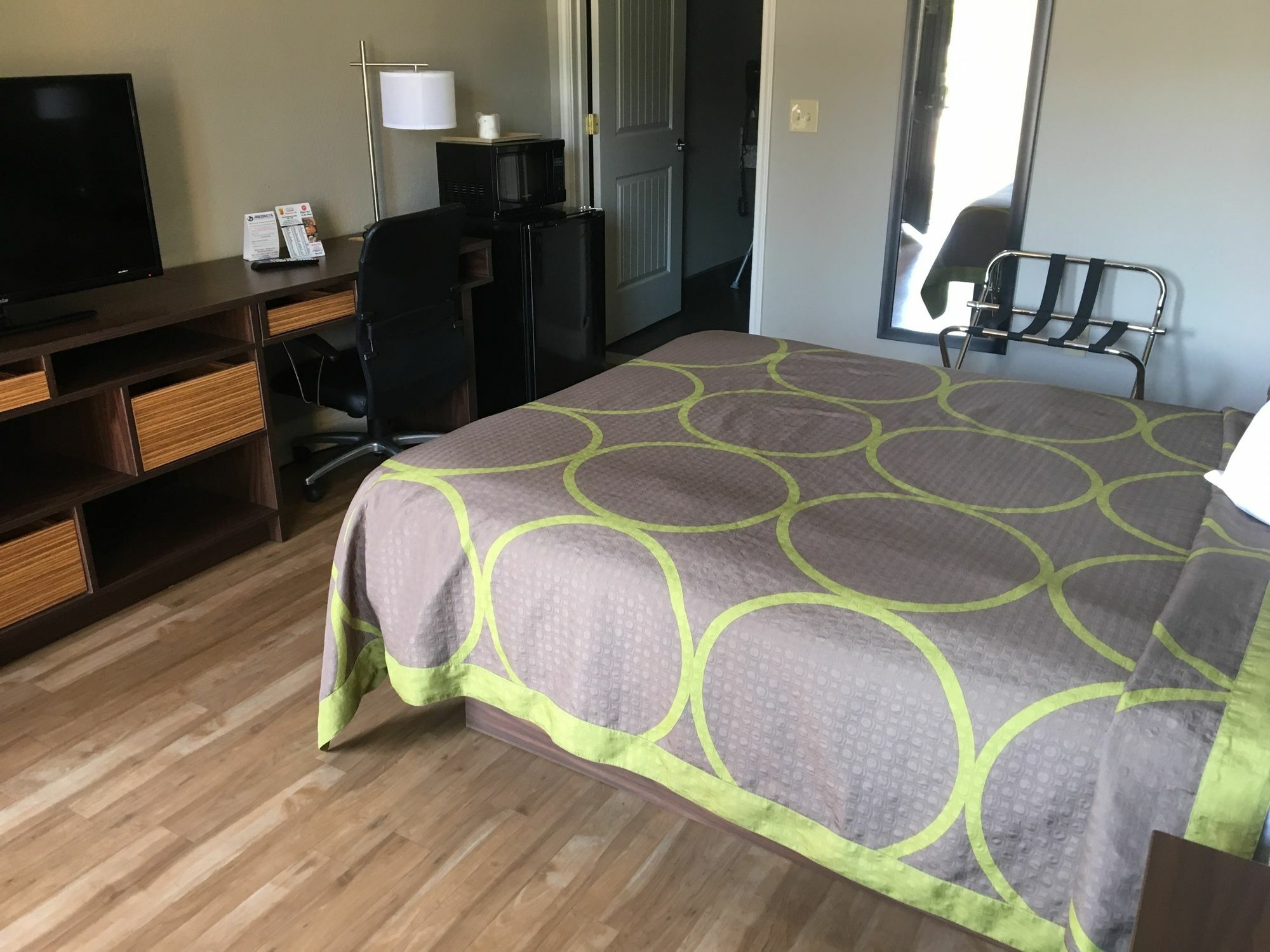 Super 8 By Wyndham San Antonio Near Fort Sam Houston Luaran gambar